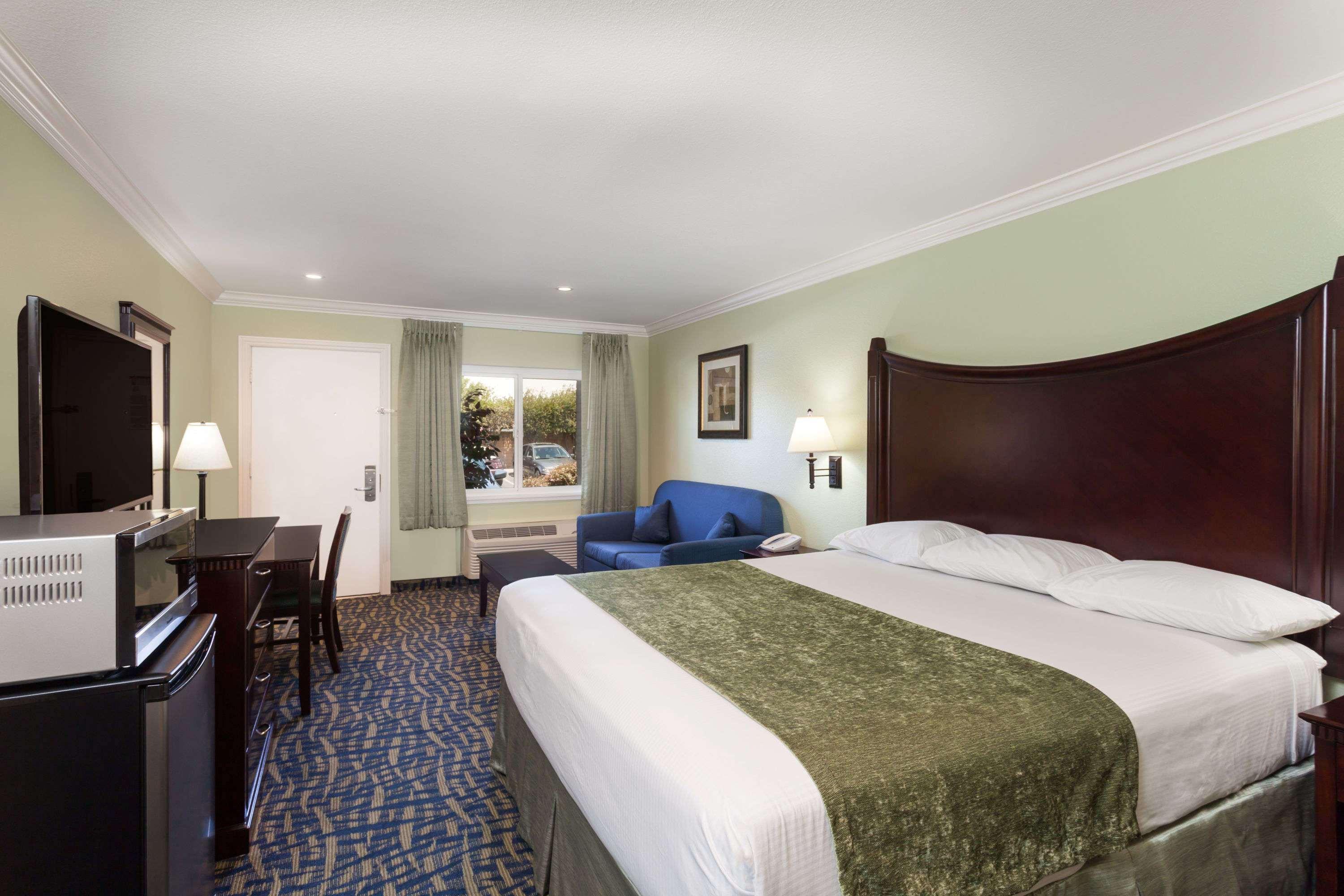 Travelodge By Wyndham Orange County Airport/ Costa Mesa Eksteriør billede