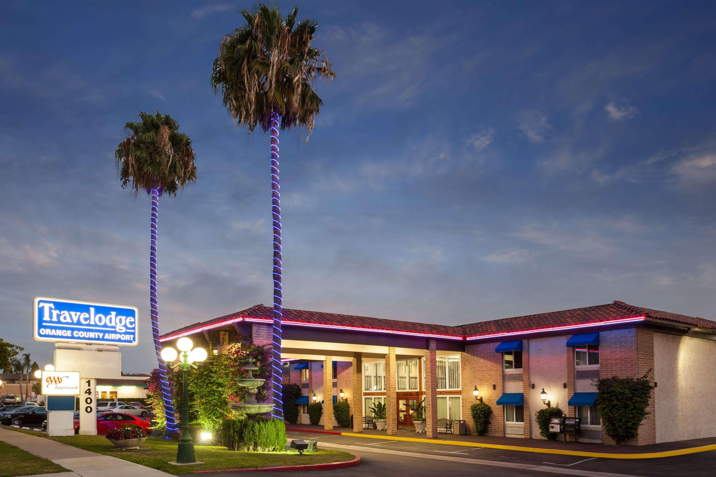 Travelodge By Wyndham Orange County Airport/ Costa Mesa Eksteriør billede