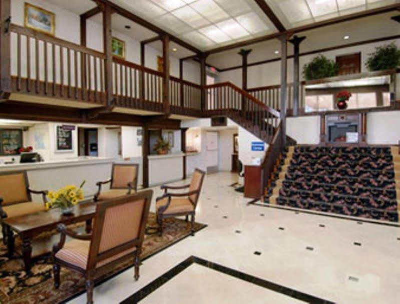 Travelodge By Wyndham Orange County Airport/ Costa Mesa Eksteriør billede
